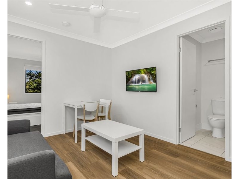 4/79 High Street, Brighton QLD 4017