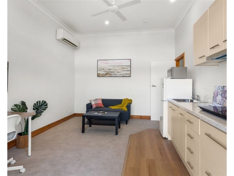 2/53 Grenade Street, Cannon Hill QLD 4170