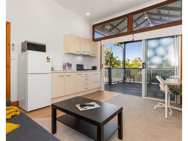 2/53 Grenade Street, Cannon Hill QLD 4170