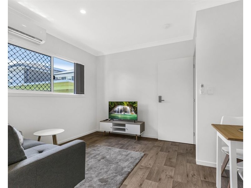 1/61 Hutton Avenue, Wynnum QLD 4178