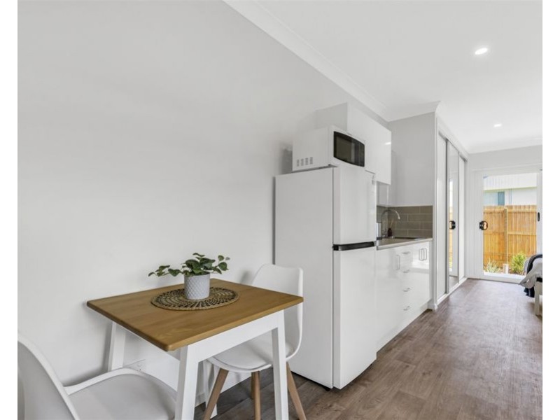 1/61 Hutton Avenue, Wynnum QLD 4178