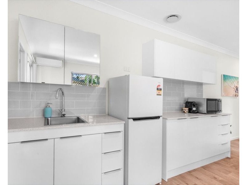 4/7 Lind Street, Newmarket QLD 4051