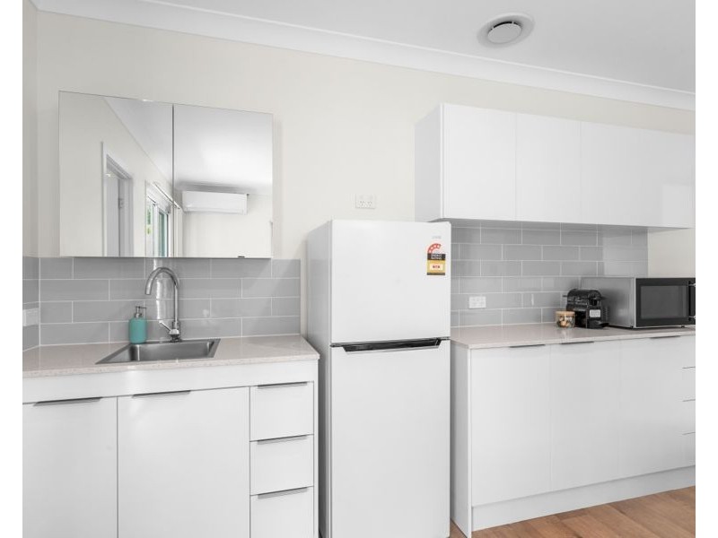 4/7 Lind Street, Newmarket QLD 4051