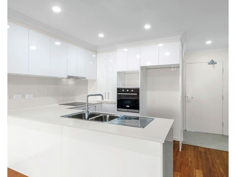 8/17 Dowar Street, Coorparoo QLD 4151