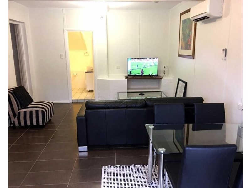 8/29 Park Road West, Dutton Park QLD 4102
