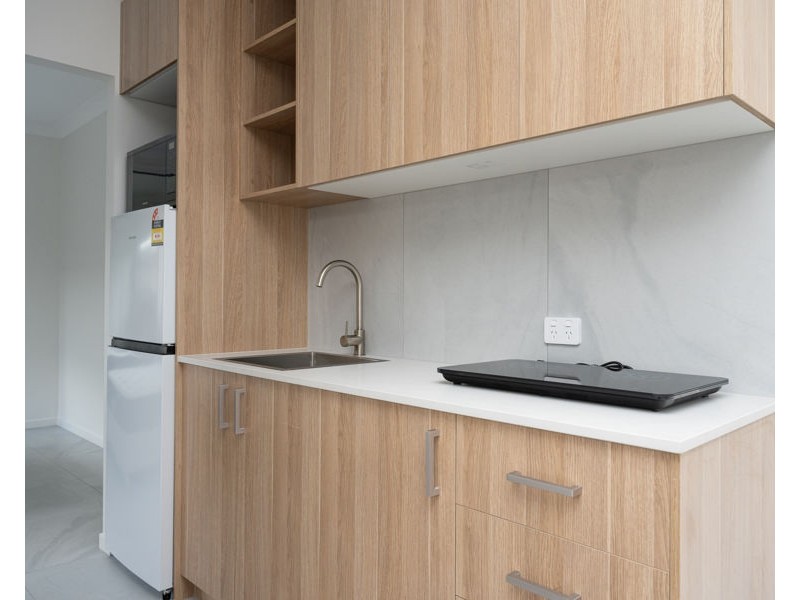 2/33 Church Road, Zillmere QLD 4034