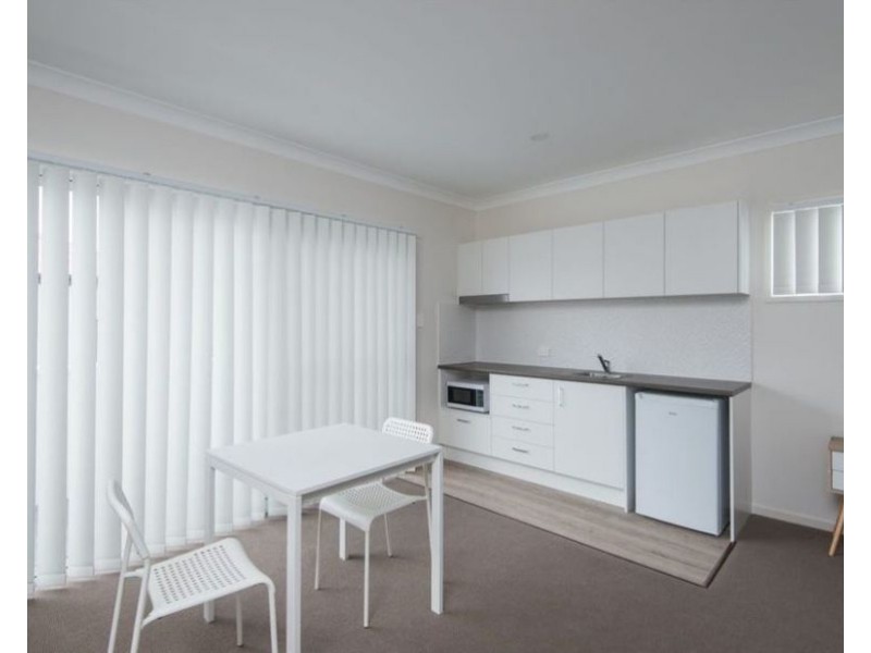 4/145 Selina St, Wynnum QLD 4178