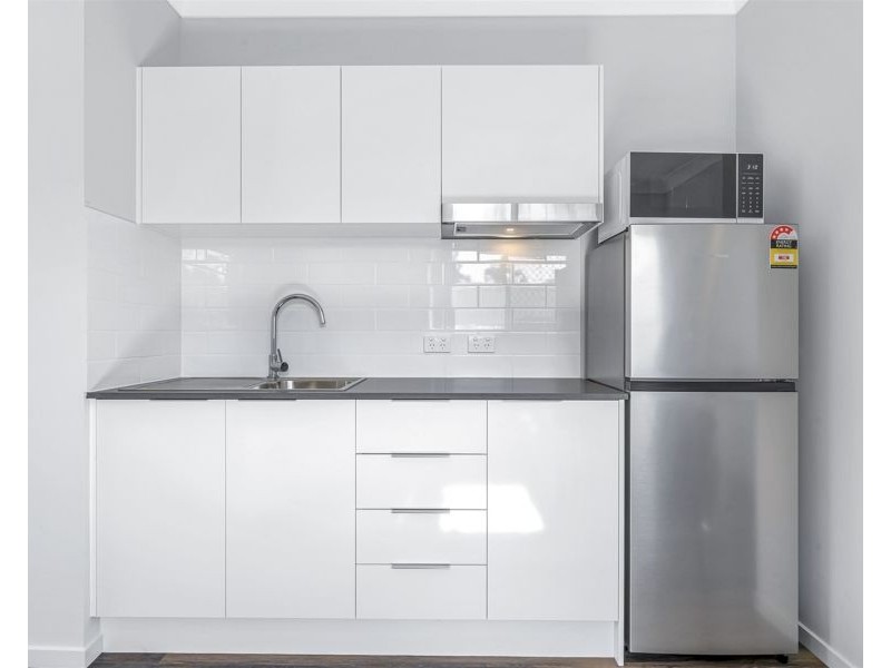 1/190 Sibley Road (cnr Fordel Street), Wynnum West QLD 4178