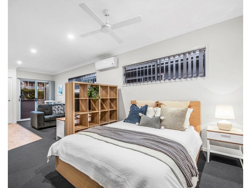 1/18 Buderim Street, Manly QLD 4179