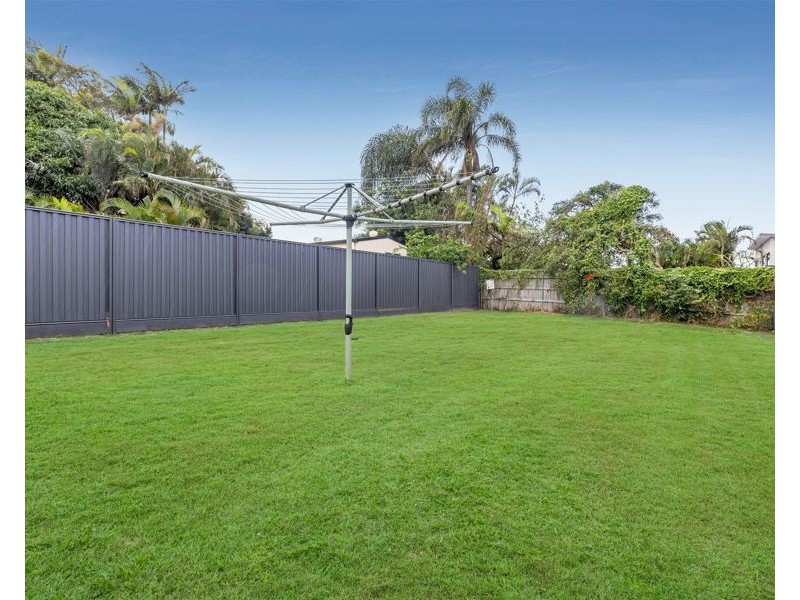 6 Livermore Street, Redcliffe QLD 4020