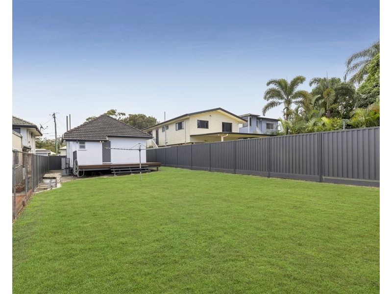 6 Livermore Street, Redcliffe QLD 4020