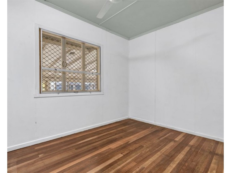 25 Landsboro Avenue, Boondall QLD 4034