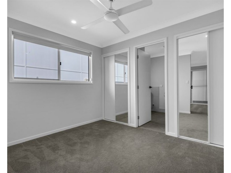 1/19a Bowering Street, Lota QLD 4179