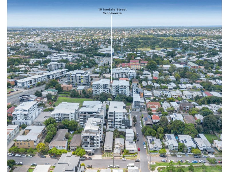 2/16 Isedale Street, Wooloowin QLD 4030