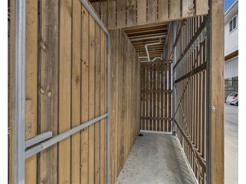 2/12 Darnley Street, Rocklea QLD 4106