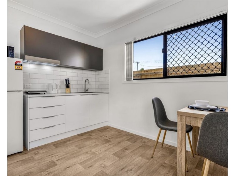 6a Hayes Street, Raceview QLD 4305