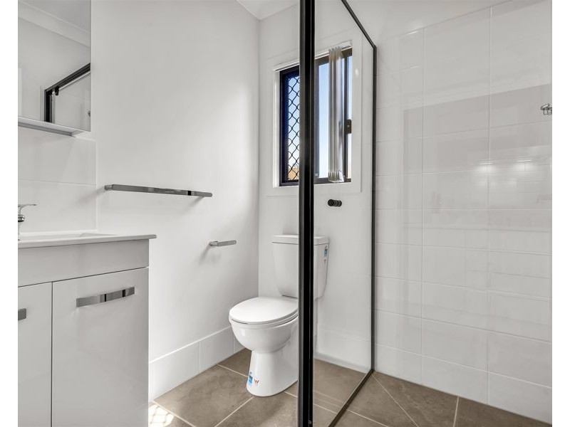 6a Hayes Street, Raceview QLD 4305