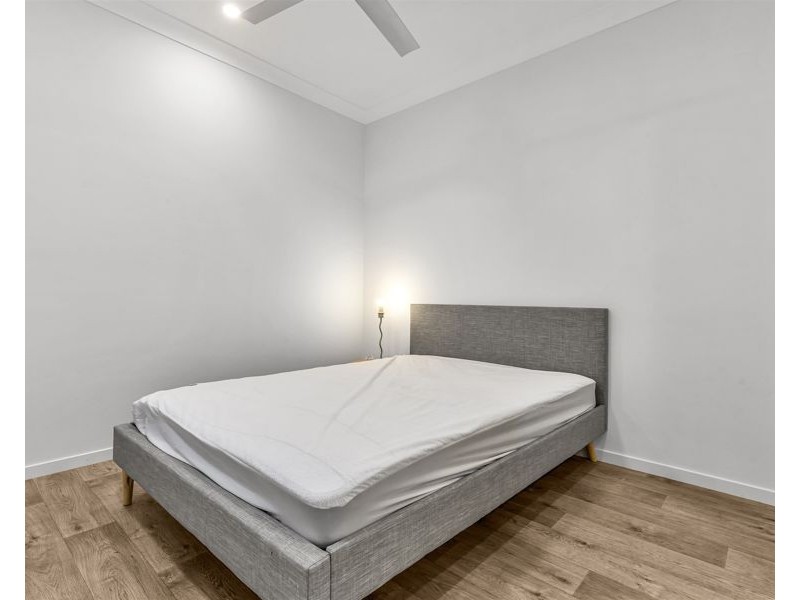 6a Hayes Street, Raceview QLD 4305