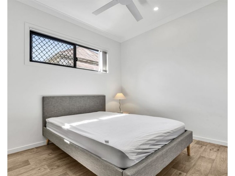 6a Hayes Street, Raceview QLD 4305