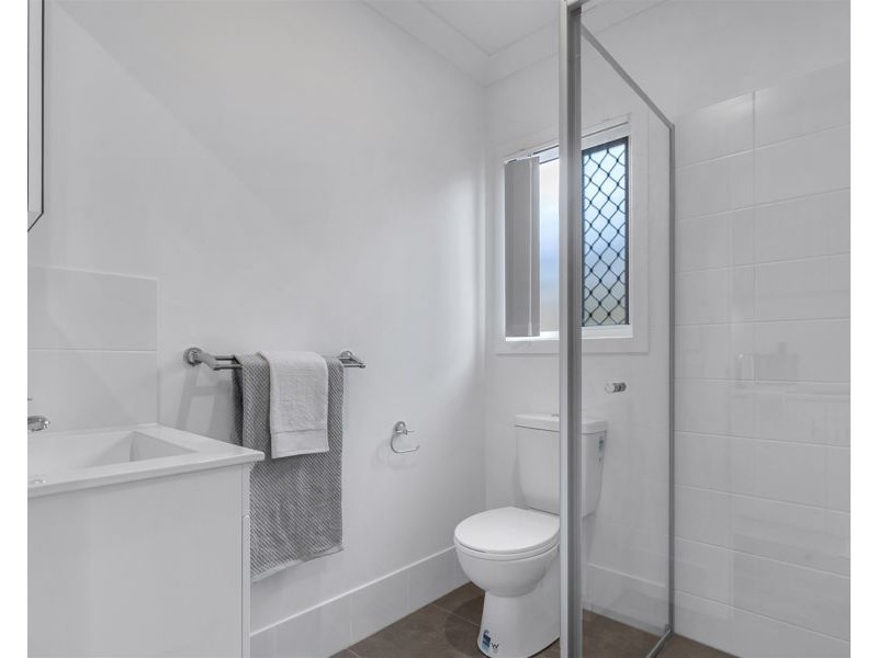 2/14 Price Street, Oxley QLD 4075