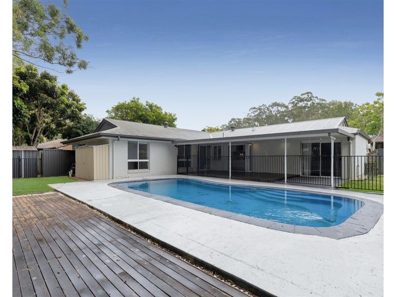 5 Baccata Place, Forest Lake QLD 4078