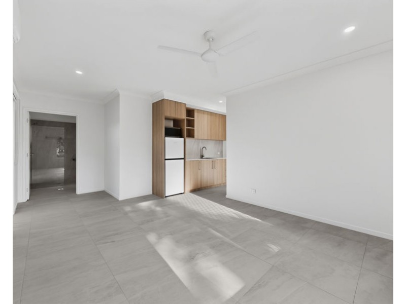 73 Charlie Street, Zillmere QLD 4034