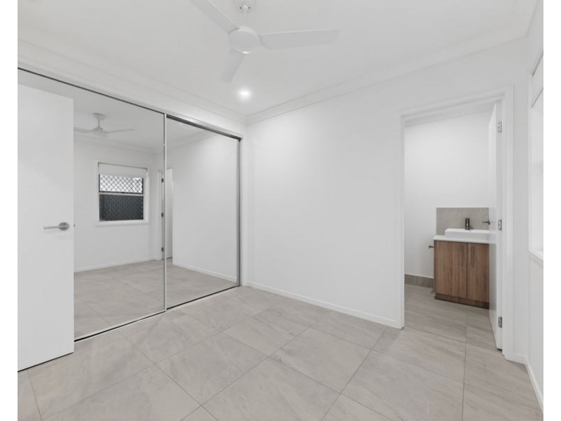 73 Charlie Street, Zillmere QLD 4034