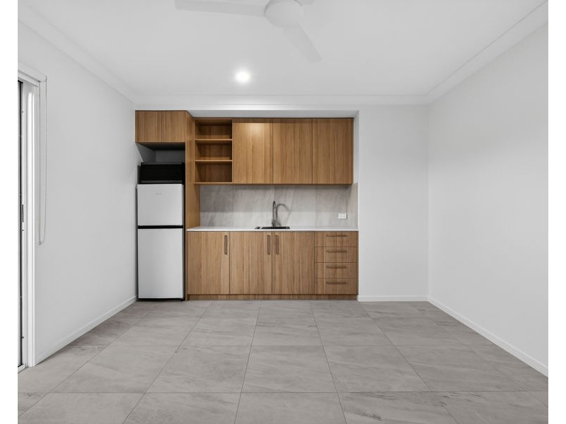 73 Charlie Street, Zillmere QLD 4034