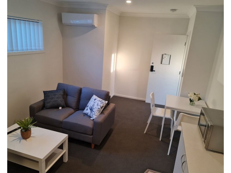 4/42 Radius Street, Wynnum QLD 4178