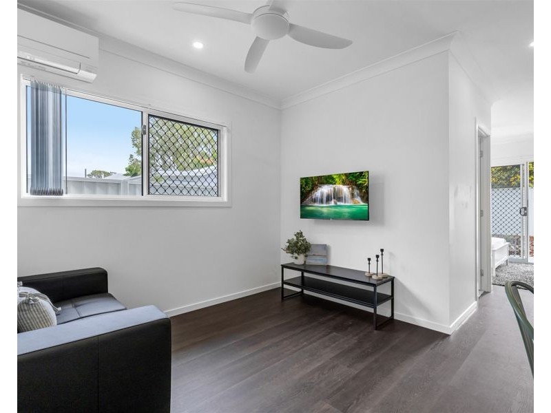4/16 Duke Street, Brighton QLD 4017