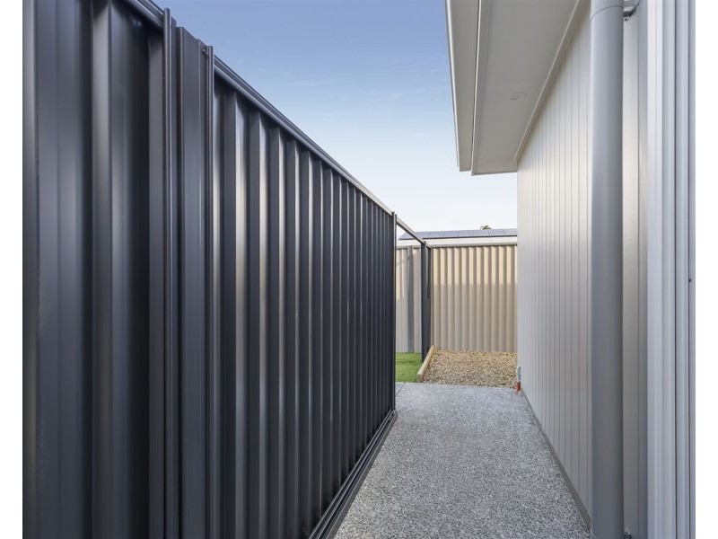 87 Queenstown Avenue, Boondall QLD 4034