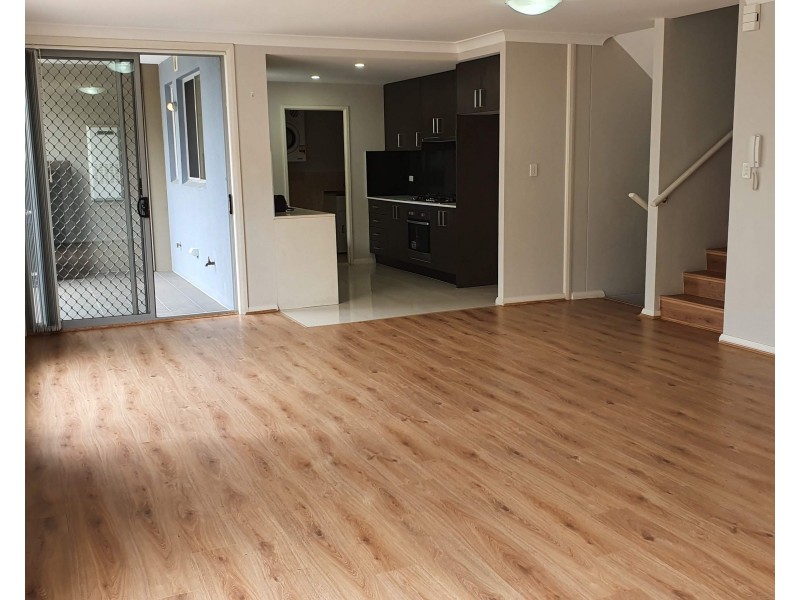 7/8G Myrtle Street, Prospect NSW 2148