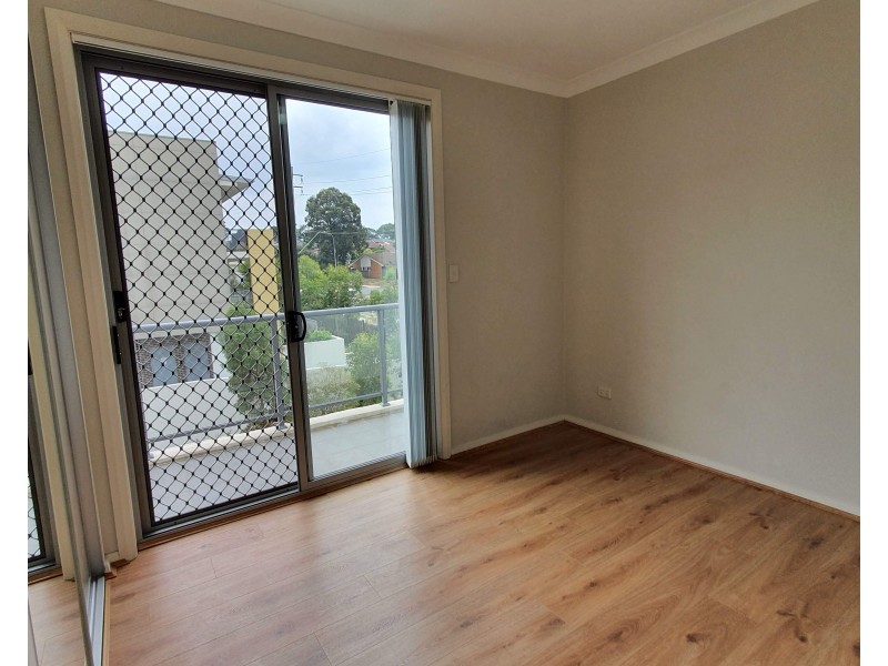 7/8G Myrtle Street, Prospect NSW 2148