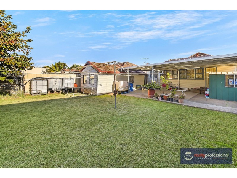 19 Allowrie Road, Villawood NSW 2163