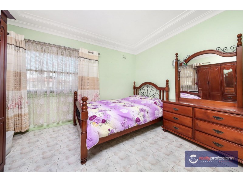 19 Allowrie Road, Villawood NSW 2163