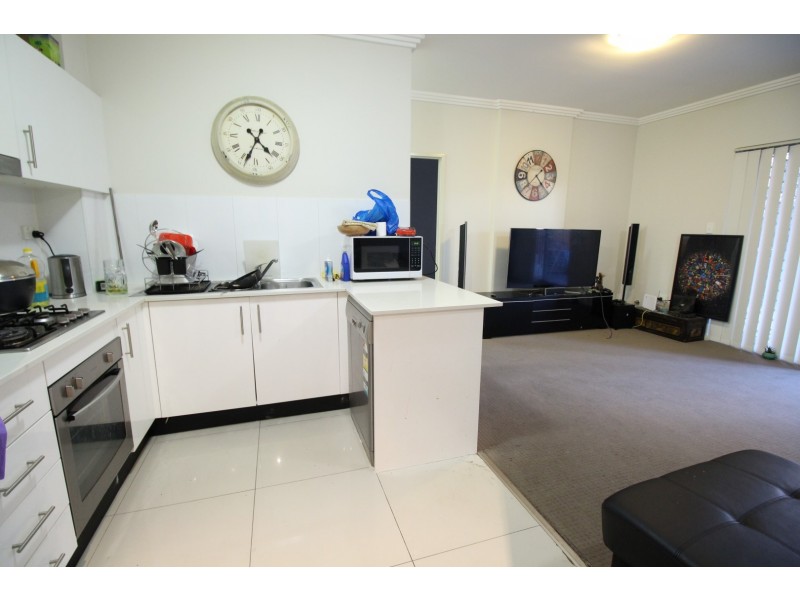 6/8-18 Briens Road, Northmead NSW 2152