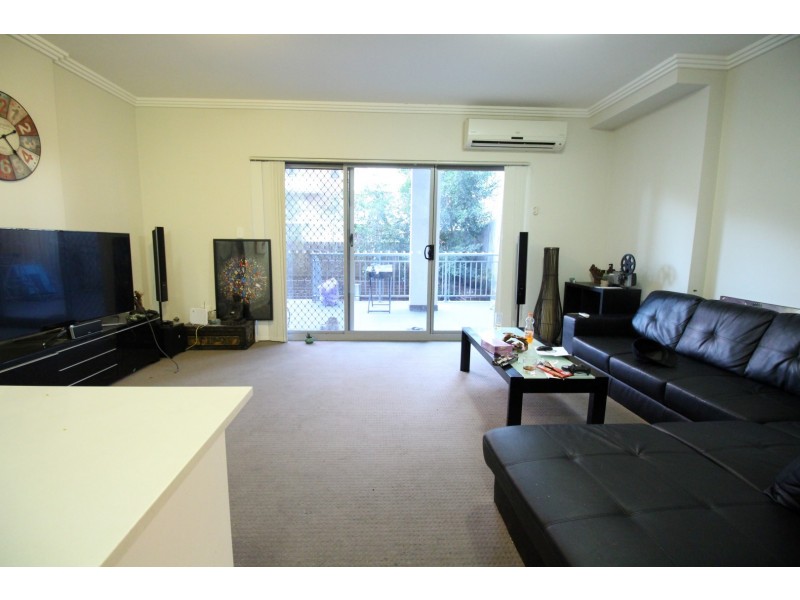 6/8-18 Briens Road, Northmead NSW 2152