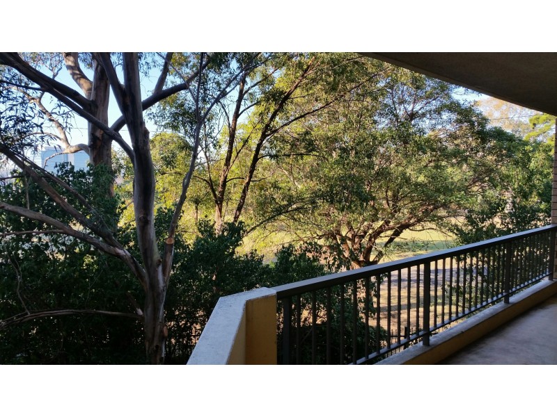 11/76 GREAT WESTERN HIGHWAY, Parramatta NSW 2150