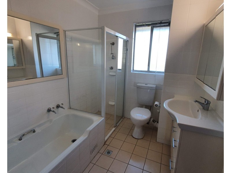 12/18 ESSEX STREET, Epping NSW 2121