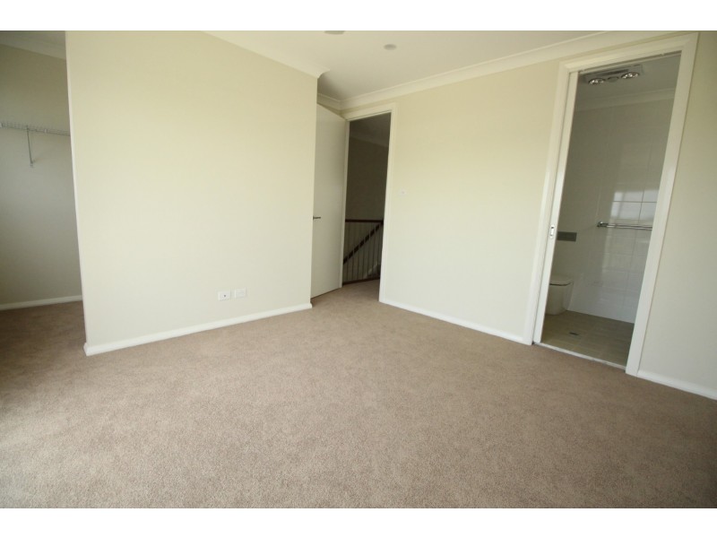 35 Saxon Lane, Rouse Hill NSW 2155