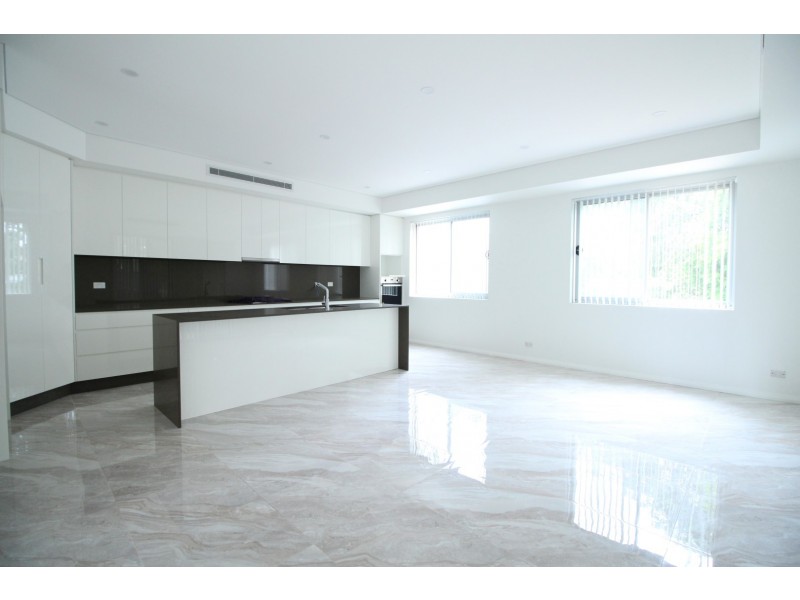 39a Camillo St, Pendle Hill NSW 2145