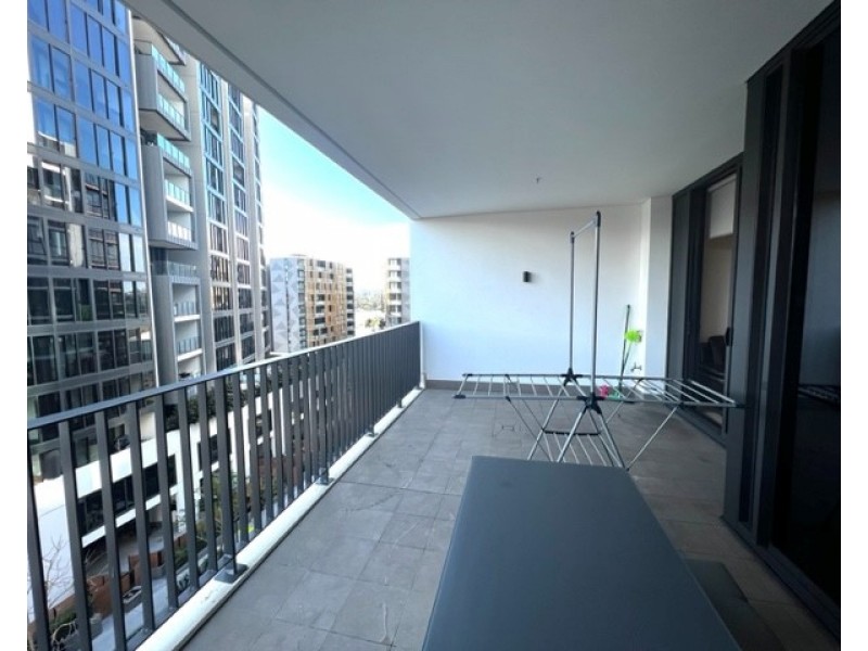 504/6 Waterways St, Wentworth Point NSW 2127