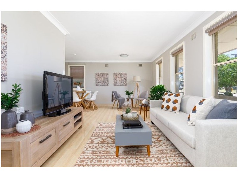72 Marquesa Crescent, Lethbridge Park NSW 2770