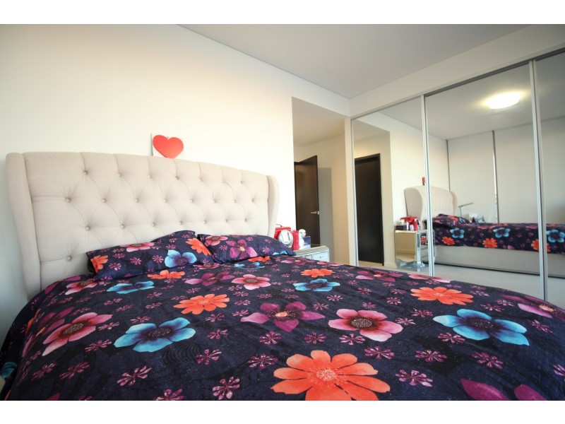 811/14 Nuvolari Pl, Wentworth Point NSW 2127