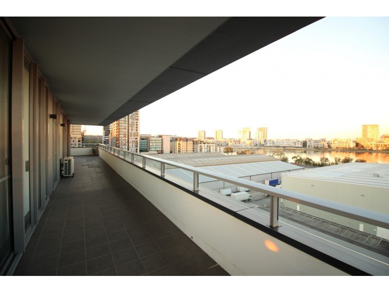 811/14 Nuvolari Pl, Wentworth Point NSW 2127