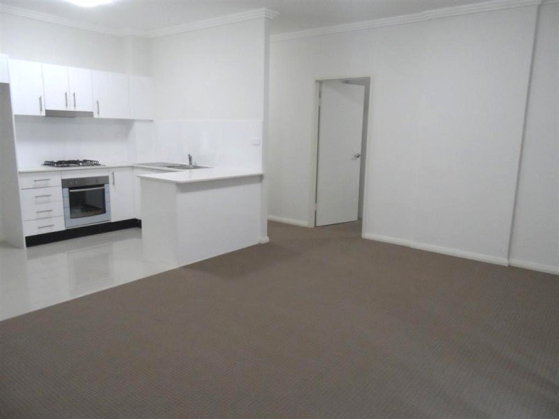 6/8-18 Briens Road, Northmead NSW 2152