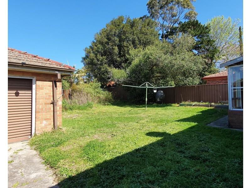 18 Lynwood Street, Blakehurst NSW 2221