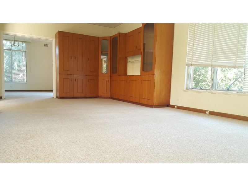 1 Wyoming Avenue, Oatlands NSW 2117