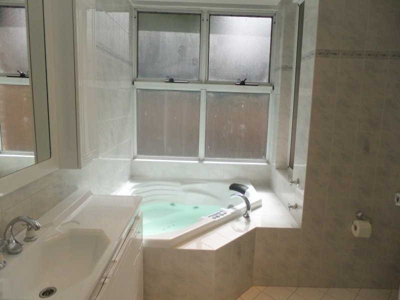 1 Wyoming Avenue, Oatlands NSW 2117