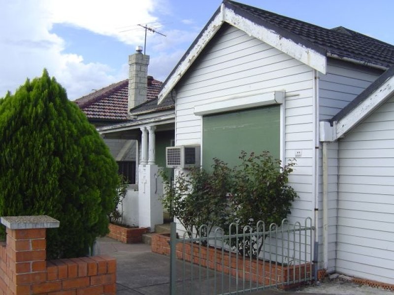 47 Woodville Road, Granville NSW 2142